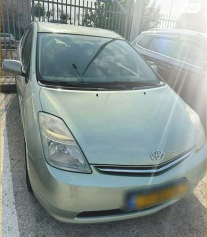 מודעת רכב טויוטה פריוס