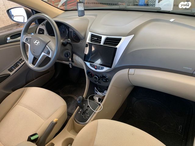 יונדאי אקסנט i25