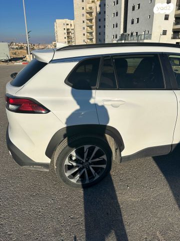 טויוטה קורולה קרוס