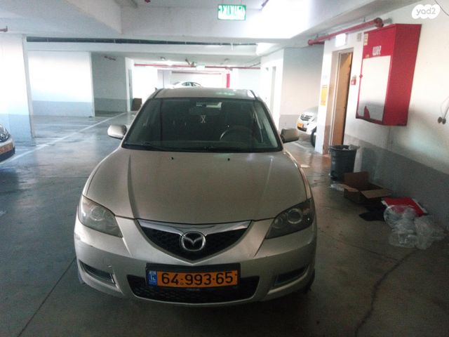 מודעת רכב מאזדה 3