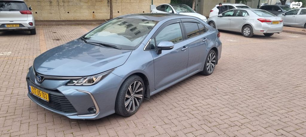 טויוטה קורולה