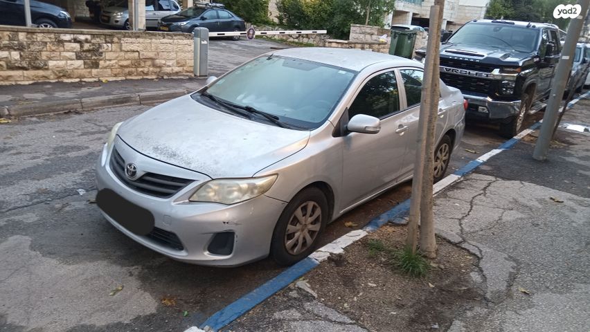 מודעת רכב טויוטה קורולה