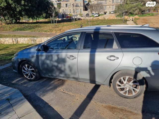 מודעת רכב טויוטה אוריס