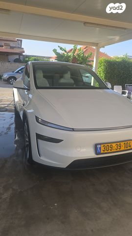 מודעת רכב טסלה מודל Y