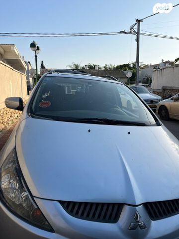 מיצובישי גרנדיס