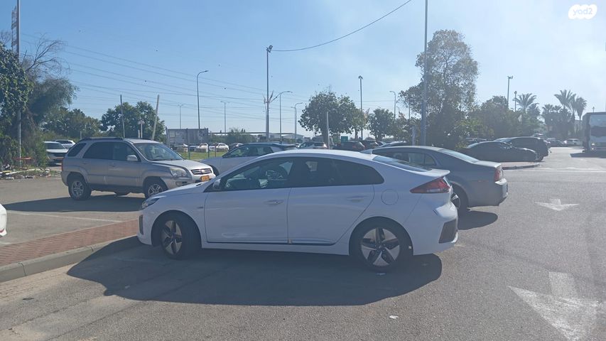 יונדאי איוניק