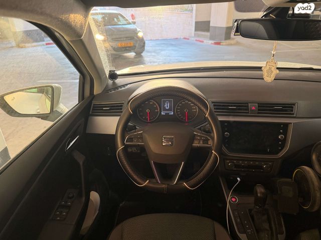 מודעת רכב סיאט ארונה