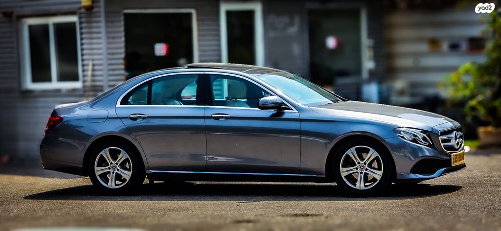 מודעת רכב מרצדס-בנץ E-class