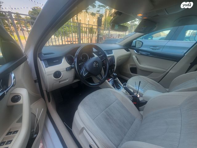 סקודה אוקטביה 