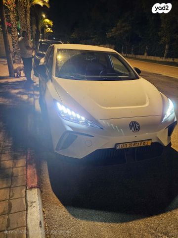 מודעת רכב אם ג'י MG4