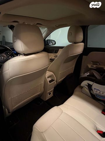 מרצדס-בנץ EQA