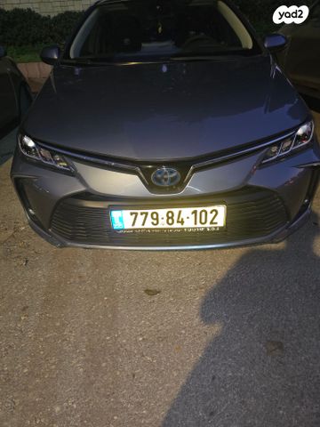 טויוטה קורולה