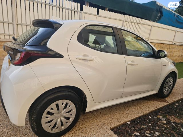 מודעת רכב טויוטה יאריס