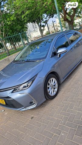 טויוטה קורולה