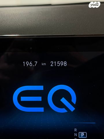 מודעת רכב מרצדס-בנץ EQA