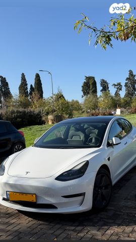 מודעת רכב טסלה מודל 3