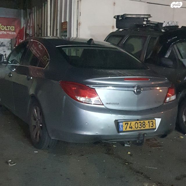 מודעת רכב אופל אינסיגניה