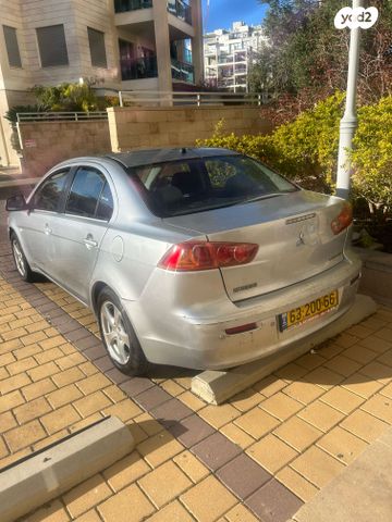 מיצובישי לנסר