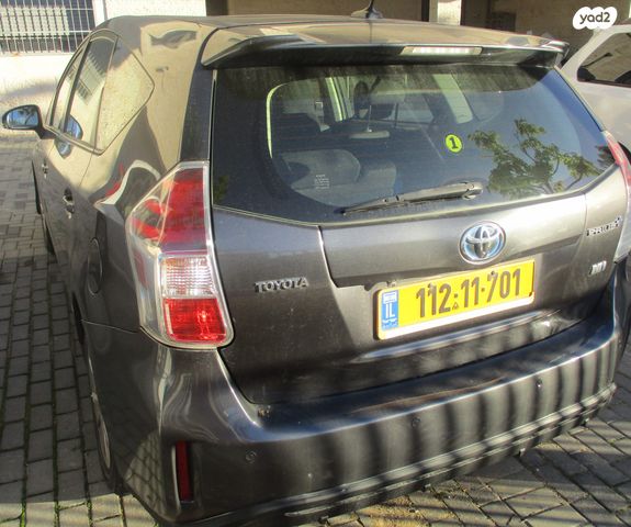 טויוטה פריוס פלוס