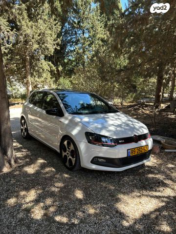 פולקסווגן פולו 