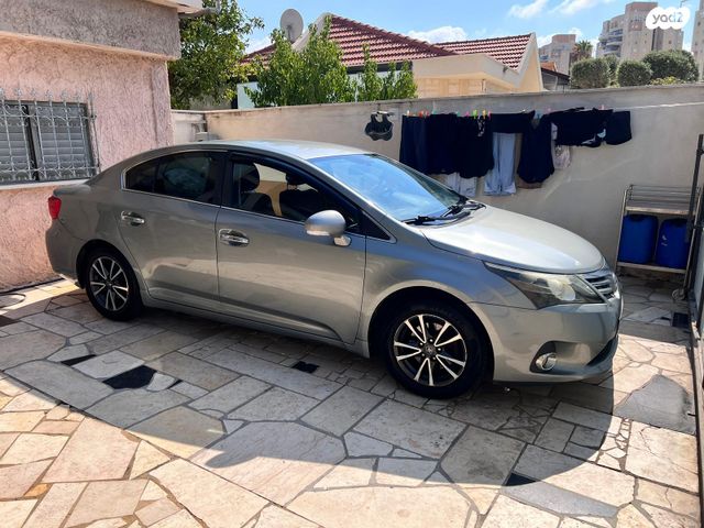 טויוטה אוונסיס