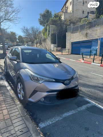 טויוטה C-HR