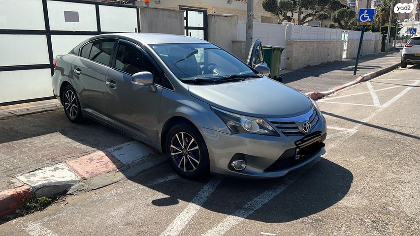 מודעת רכב טויוטה אוונסיס
