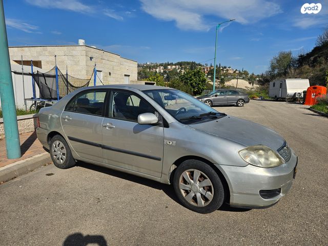 טויוטה קורולה