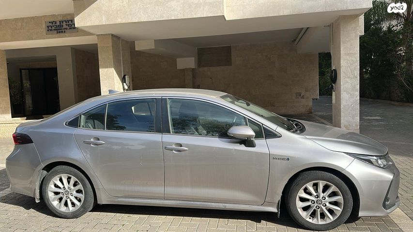 מודעת רכב טויוטה קורולה