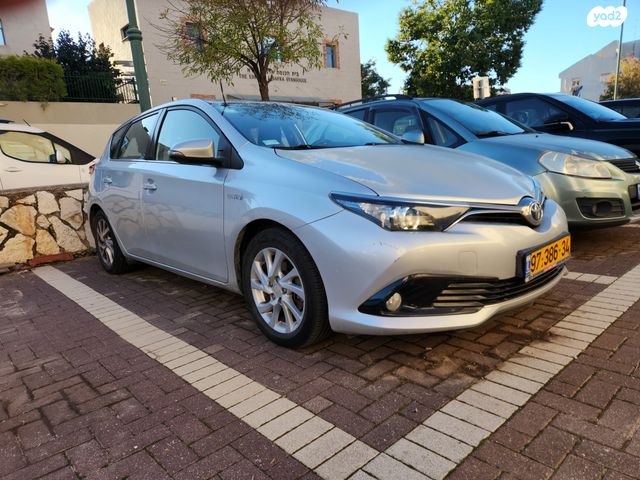 מודעת רכב טויוטה אוריס