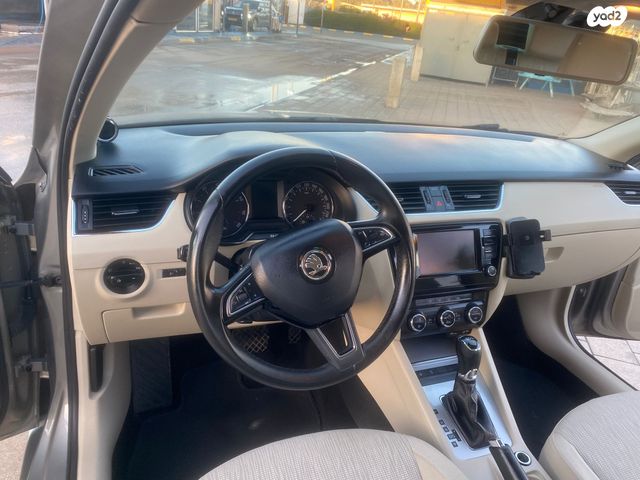 סקודה אוקטביה 