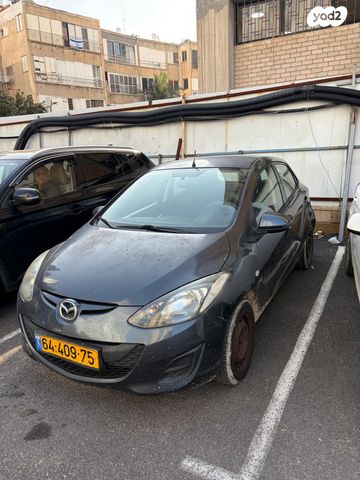 מודעת רכב מאזדה 2