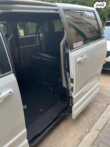 דודג' קראוון