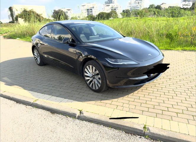 טסלה מודל 3