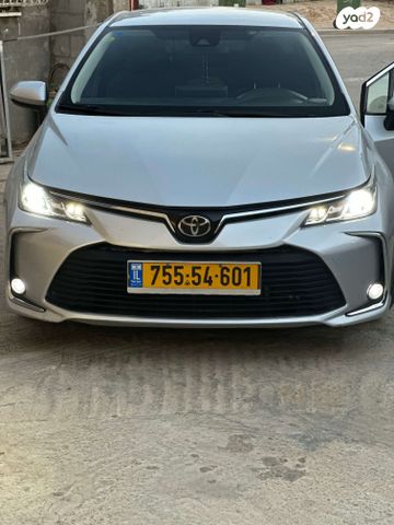 טויוטה קורולה