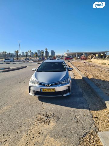 מודעת רכב טויוטה קורולה