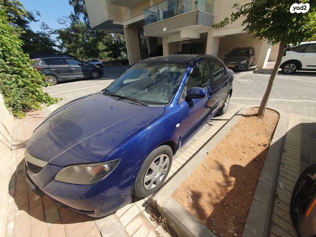 מודעת רכב מאזדה 3