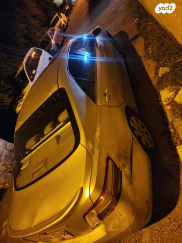 מודעת רכב טויוטה קאמרי