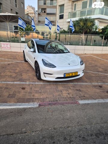 טסלה מודל 3