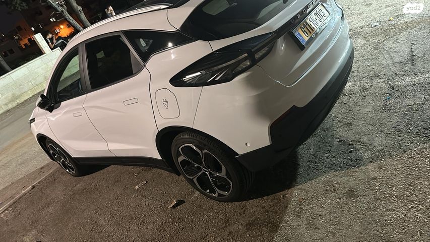 מודעת רכב ג׳ילי Geometry C