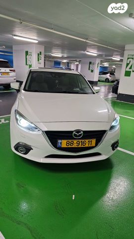 מאזדה 3