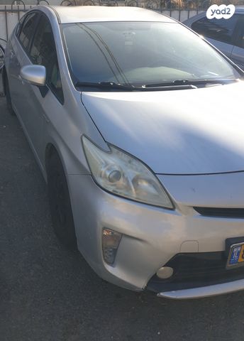 מודעת רכב טויוטה פריוס