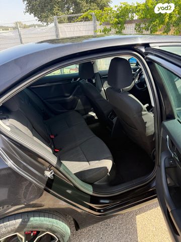 סקודה אוקטביה