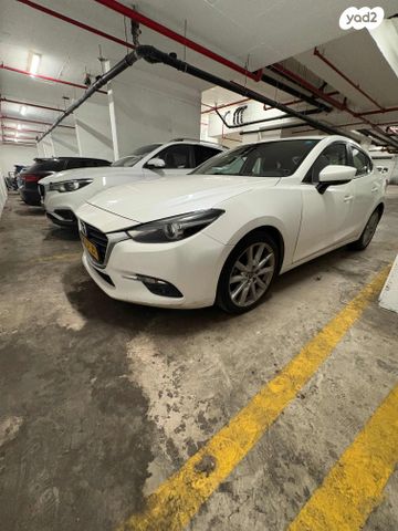 מודעת רכב מאזדה 3