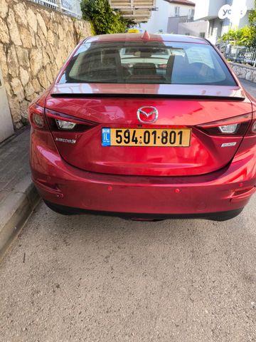 מודעת רכב מאזדה 3