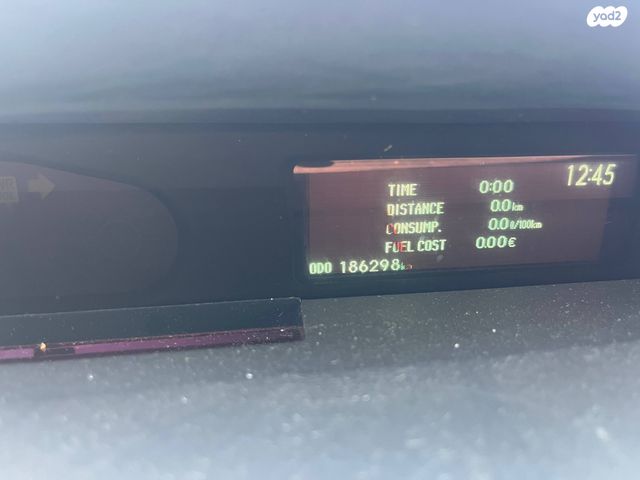 מודעת רכב טויוטה פריוס