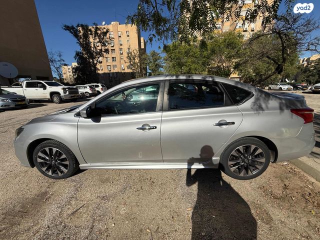 ניסאן סנטרה