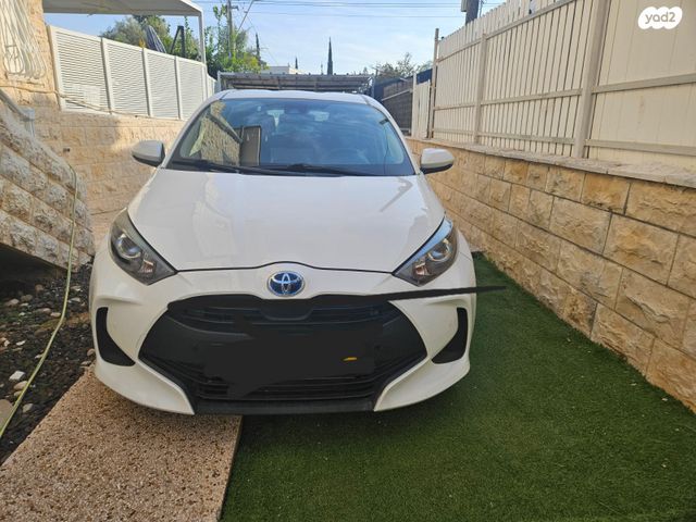 מודעת רכב טויוטה יאריס