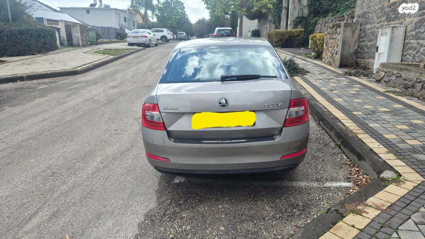 סקודה אוקטביה