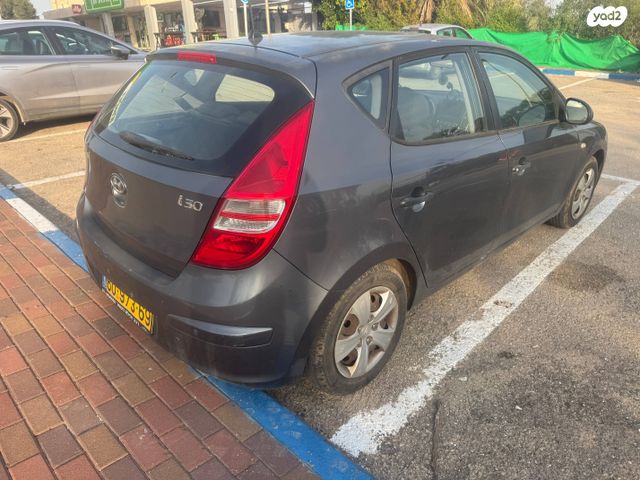 יונדאי i30